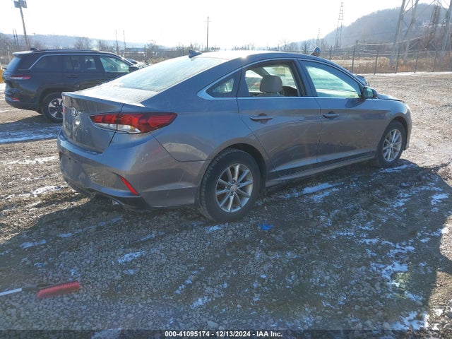 5NPE24AF5JH679701 Hyundai SONATA SE