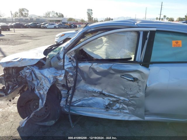 3N1CN7AP6HL812391 Nissan Versa 1.6 Sv