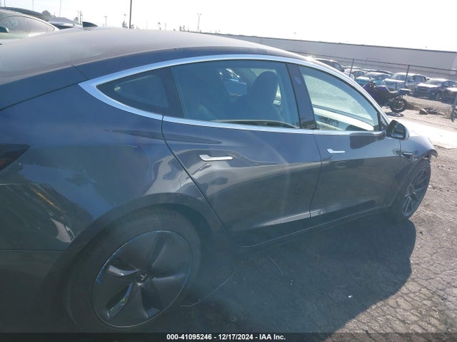 Tesla Model 3 Long Range Dual Motor All-wheel Drive 2020 5YJ3E1EB4LF798104 Image 13