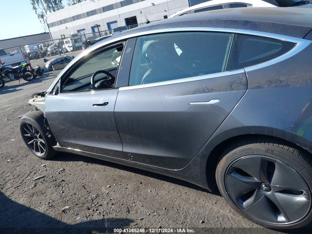 Tesla Model 3 Long Range Dual Motor All-wheel Drive 2020 5YJ3E1EB4LF798104 Image 14