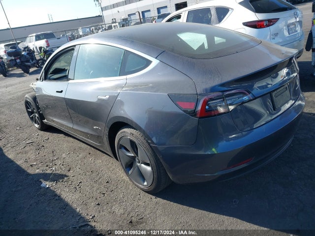Tesla Model 3 Long Range Dual Motor All-wheel Drive 2020 5YJ3E1EB4LF798104 Image 3