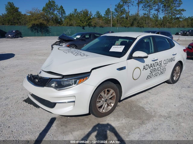KIA Optima Lx 2016 KNAGT4L31G5070863 Image 2