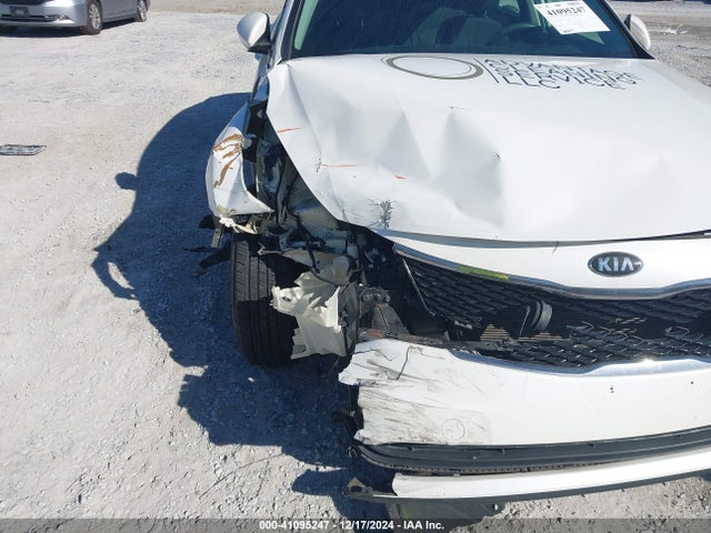 KIA Optima Lx 2016 KNAGT4L31G5070863 Image 6