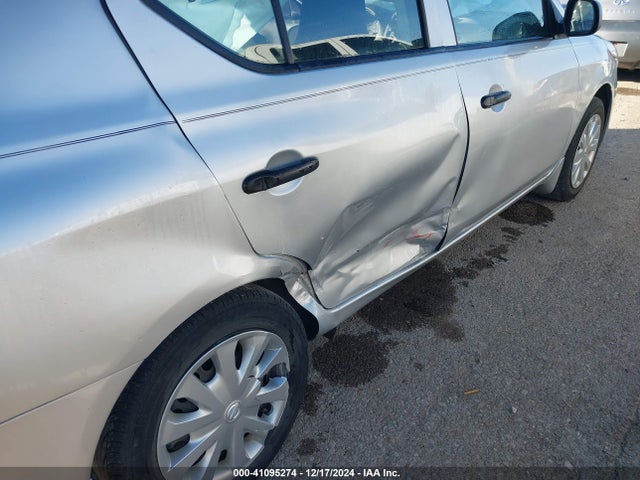 Nissan Versa 1.6 S+ 2015 3N1CN7AP8FL939270 Image 13