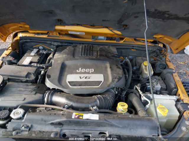 1C4BJWEG8EL229840 Jeep Wrangler Unlimited Sahara