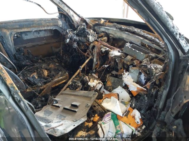 KNDJX3A57G7281386 KIA Soul !