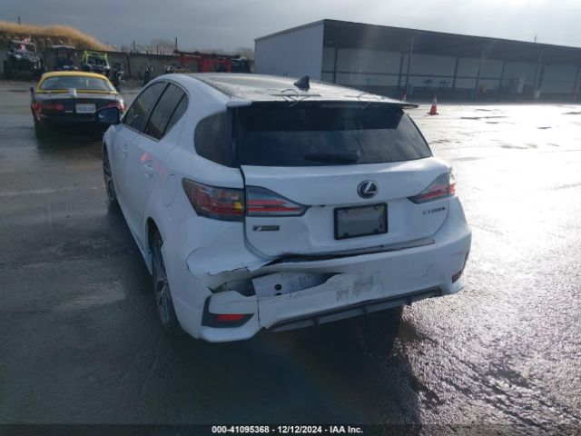 JTHKD5BH2F2229305 Lexus CT 200H