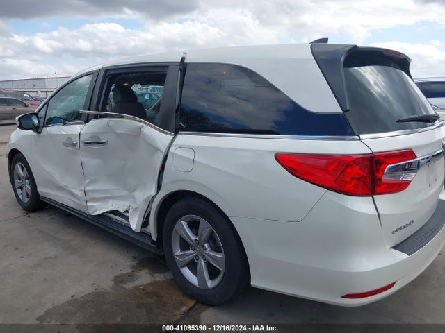 Honda ODYSSEY EX 2018 5FNRL6H58JB106068 Image 14