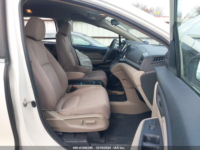 Honda ODYSSEY EX 2018 5FNRL6H58JB106068 Image 5