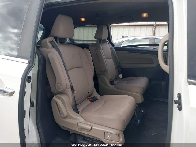 Honda ODYSSEY EX 2018 5FNRL6H58JB106068 Image 8