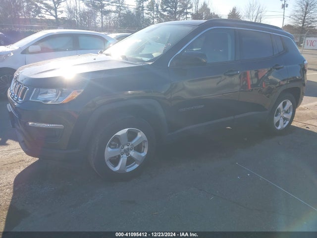 Jeep Compass Latitude 4x4 2021 3C4NJDBB9MT600890 Image 2