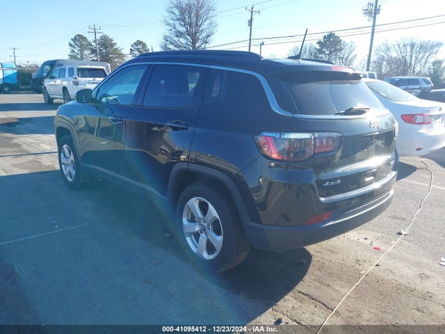 Jeep Compass Latitude 4x4 2021 3C4NJDBB9MT600890 Image 3