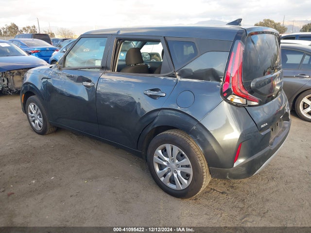 KIA SOUL LX 2023 KNDJ23AU4P7205307 Image 3