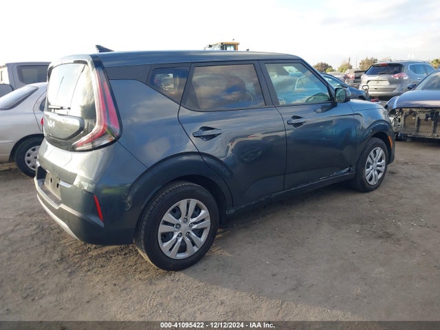 KIA SOUL LX 2023 KNDJ23AU4P7205307 Image 4