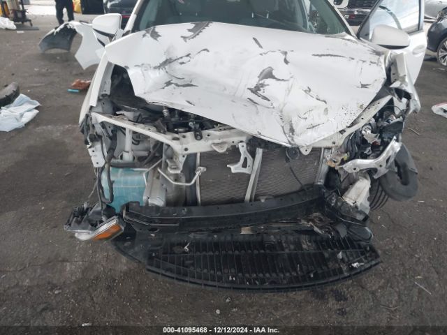 5YFBURHEXFP322483 Toyota COROLLA L