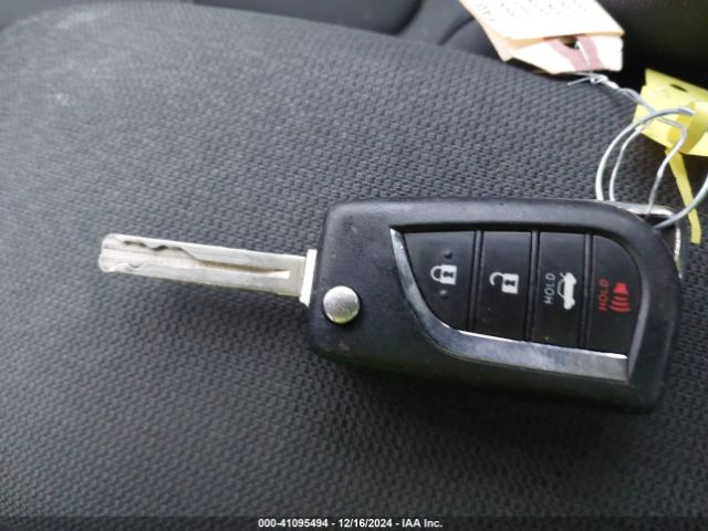 5YFEPMAE9NP364384 Toyota COROLLA LE