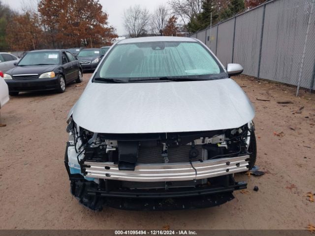 5YFEPMAE9NP364384 Toyota COROLLA LE