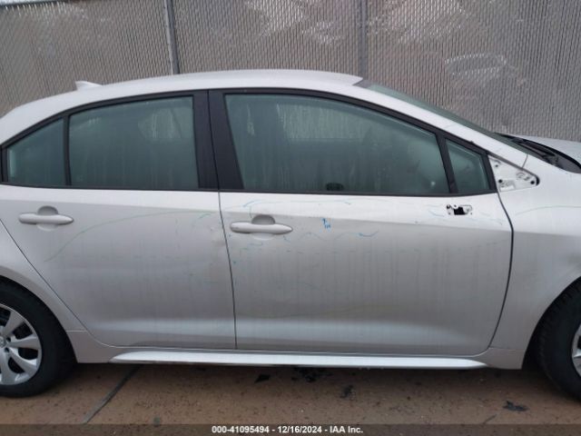 5YFEPMAE9NP364384 Toyota COROLLA LE