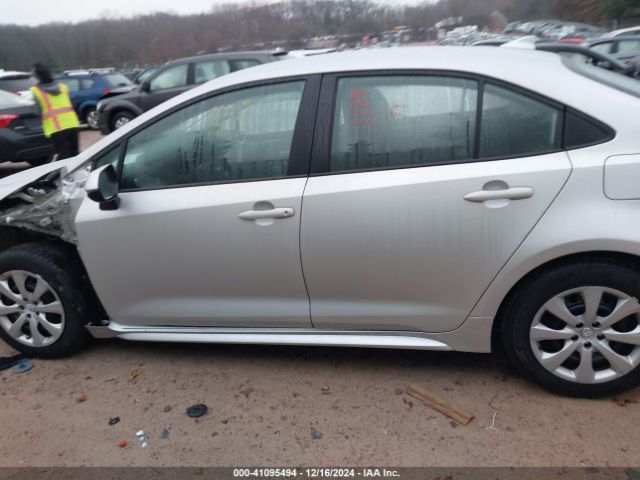 5YFEPMAE9NP364384 Toyota COROLLA LE
