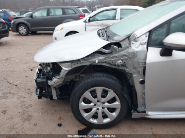 5YFEPMAE9NP364384 Toyota COROLLA LE