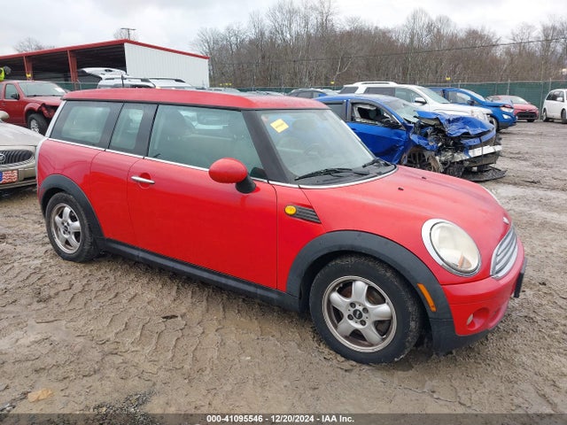 2008 MINI COOPER CLUBMAN WMWML33528TN68047 Photo 0