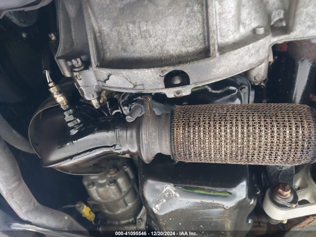 2008 MINI COOPER CLUBMAN WMWML33528TN68047 Photo 5