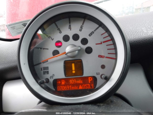 2008 MINI COOPER CLUBMAN WMWML33528TN68047 Photo 6