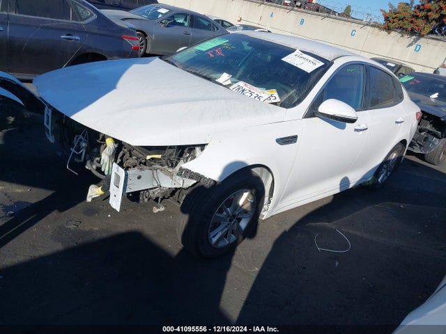 KIA Optima Lx 2016 5XXGT4L34GG040920 Image 2