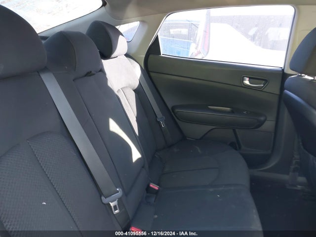 KIA Optima Lx 2016 5XXGT4L34GG040920 Image 8