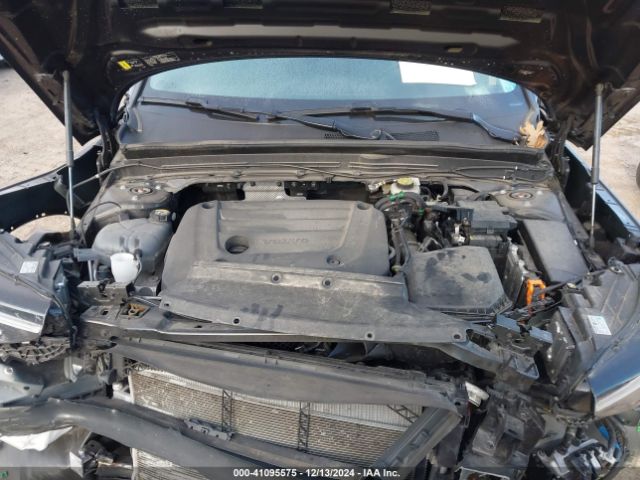 YV4L12UW1P2982850 Volvo Xc40 B5 Plus Dark Theme