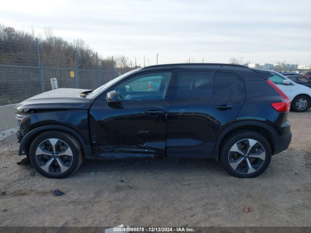 YV4L12UW1P2982850 Volvo Xc40 B5 Plus Dark Theme