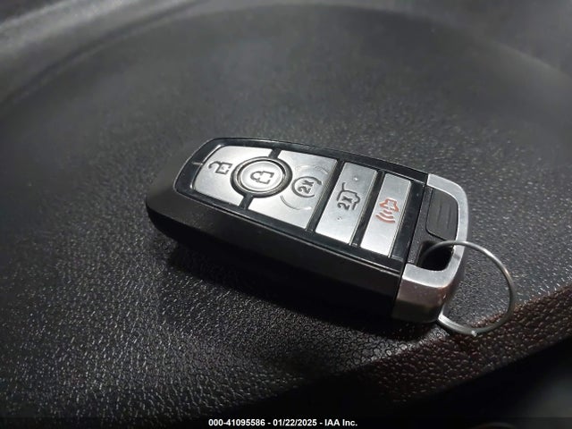 Ford EXPLORER XLT 2019 1FM5K8D89KGB48751 Image 11