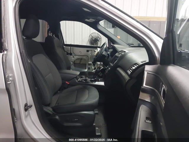 Ford EXPLORER XLT 2019 1FM5K8D89KGB48751 Image 5