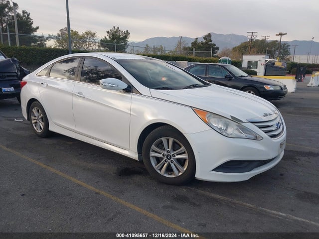 Hyundai SONATA GLS 2014 5NPEB4AC8EH818621 Image 1