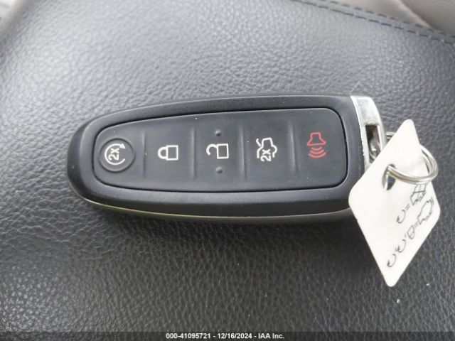 1FADP3J28JL314046 Ford Focus Titanium