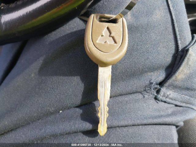 2005 MITSUBISHI ENDEAVOR 4A4MM31S75E041090 Photo 10