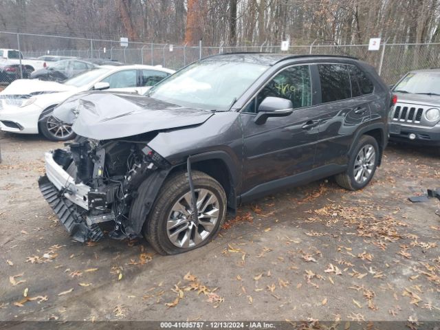 2T3A1RFVXRC416172 Toyota Rav4 Xle Premium