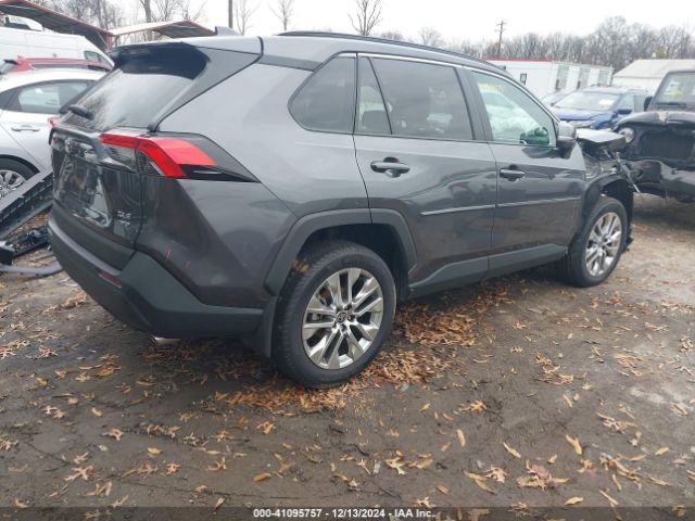 2T3A1RFVXRC416172 Toyota Rav4 Xle Premium