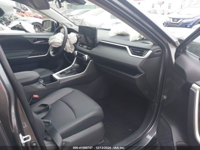 2T3A1RFVXRC416172 Toyota Rav4 Xle Premium