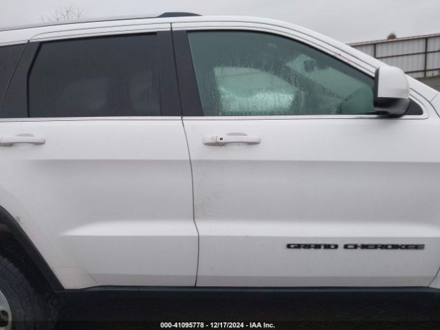 1C4RJFAG3HC707302 Jeep Grand Cherokee Laredo 4x4