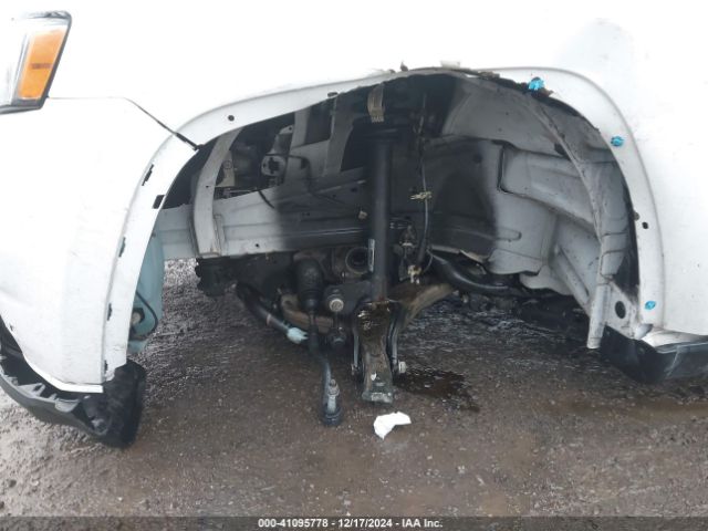 1C4RJFAG3HC707302 Jeep Grand Cherokee Laredo 4x4