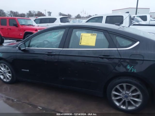 3FA6P0LUXHR386545 Ford Fusion Hybrid Se