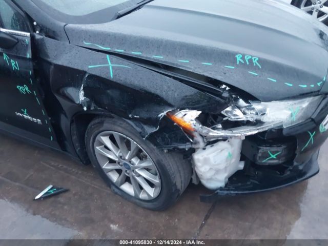 3FA6P0LUXHR386545 Ford Fusion Hybrid Se