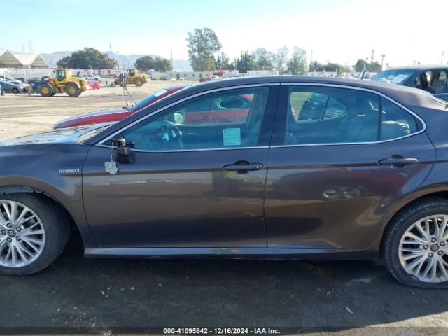 4T1B21HK4JU001091 Toyota Camry Hybrid Xle