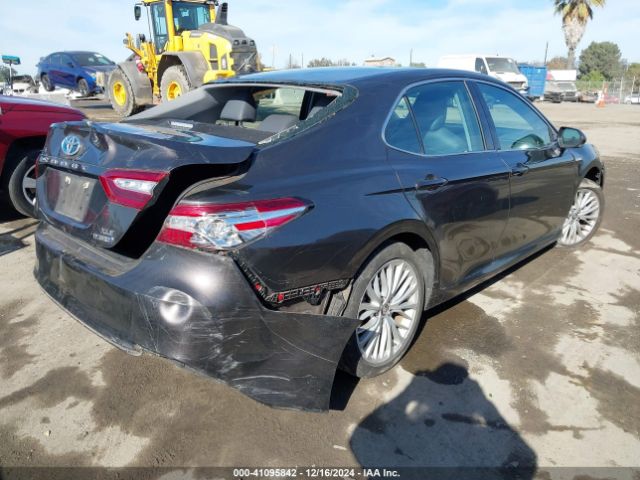 4T1B21HK4JU001091 Toyota Camry Hybrid Xle