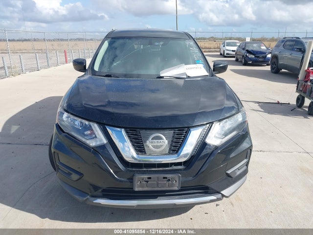 Nissan ROGUE S 2017 KNMAT2MT2HP614790 Image 11