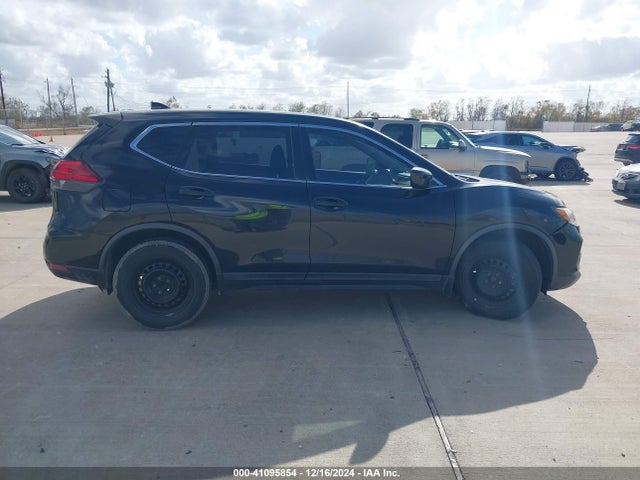Nissan ROGUE S 2017 KNMAT2MT2HP614790 Image 12
