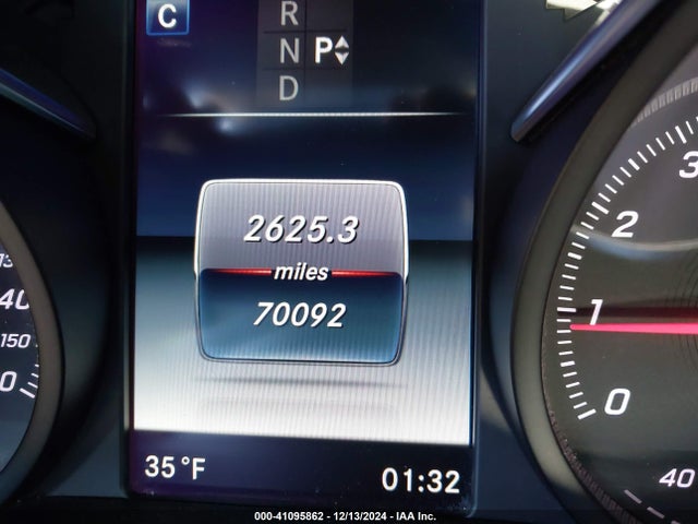 55SWF4KB2HU205927 Mercedes-Benz C 300 4matic/luxury 4matic/sport 4matic