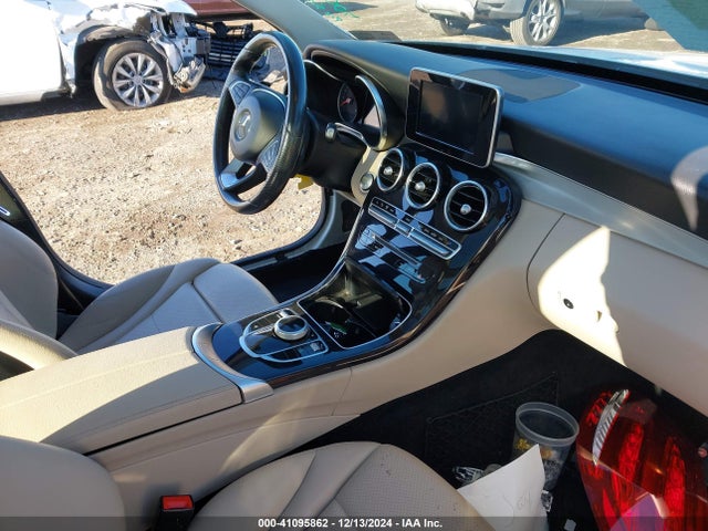 55SWF4KB2HU205927 Mercedes-Benz C 300 4matic/luxury 4matic/sport 4matic