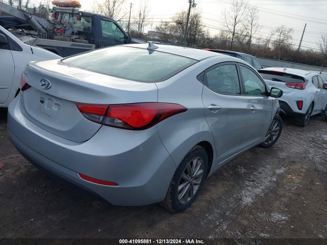 Hyundai ELANTRA SE 2014 5NPDH4AE9EH512135 Image 4